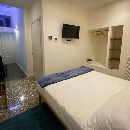 Taffeta 4* Crispiano